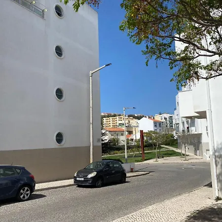 Daire Superbe Proche De La *